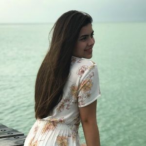 Meet your Posher, Alejandra